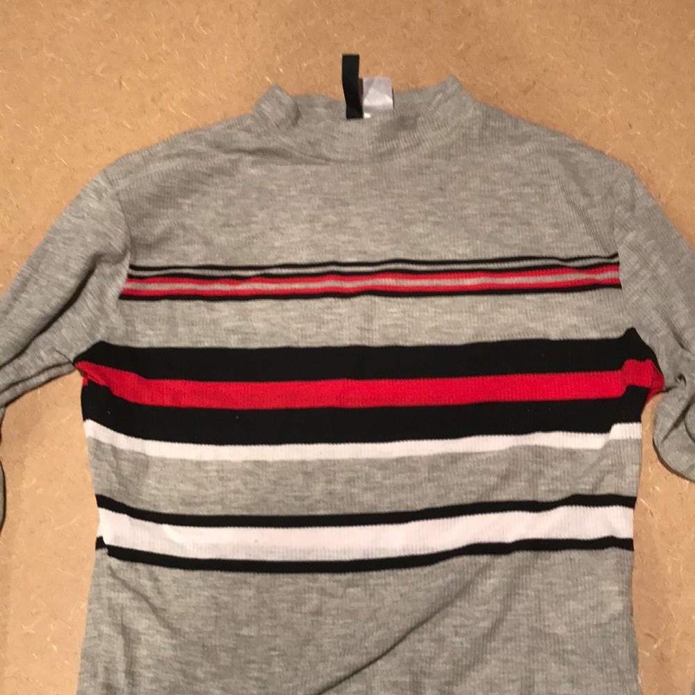 Women’s turtleneck crop top